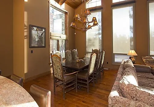 Stonegate #02 - Four Bedroom Loft Condo Mammoth Lakes 0*,