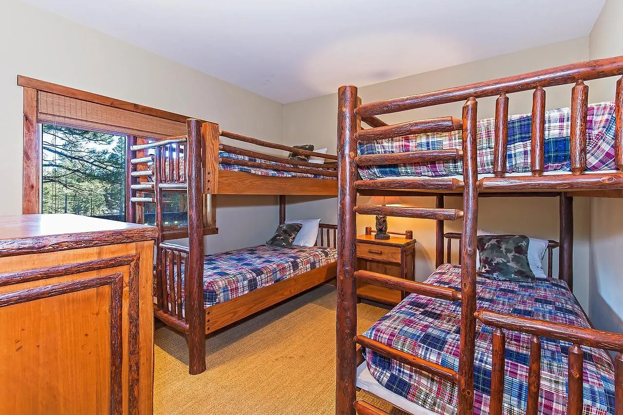 Stonegate #02 - Four Bedroom Loft Condo Mammoth Lakes Apartment